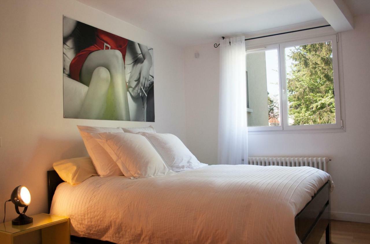 Une Chambre A Neuilly Guest House Exteriör bild