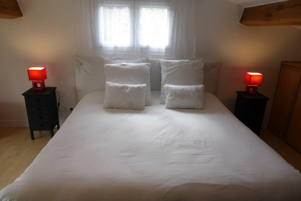 Une Chambre A Neuilly Guest House Exteriör bild